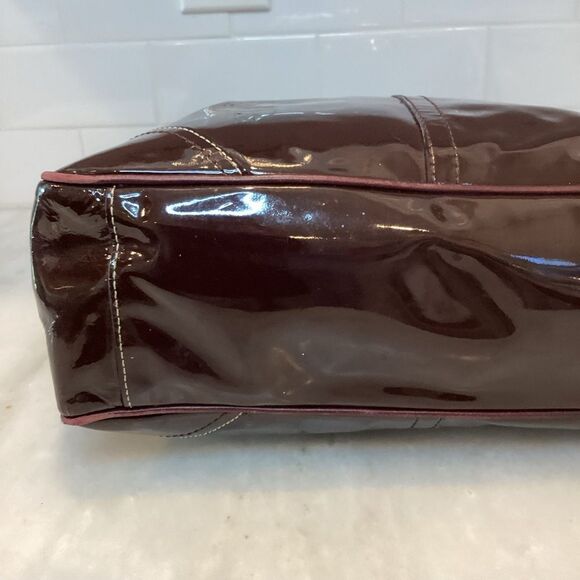 Coach Patent Leather Large Gallery Tote - Picture 9 of 16